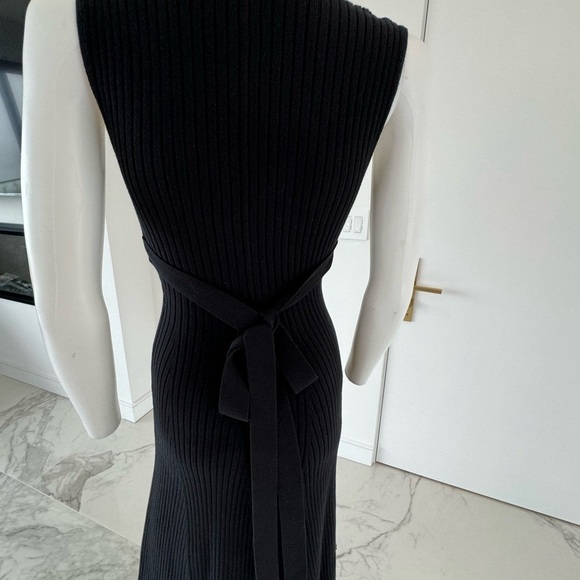 BCBG MaxAzria Ribbed Tank Dress size XXS Sleeveless Black with attached belt - Picture 5 of 10